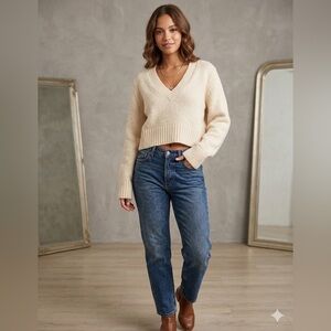 NWT Boden Women’s Medium Fluffy Mohair Wool Cropped Cream VNeck Jumper Sweater M